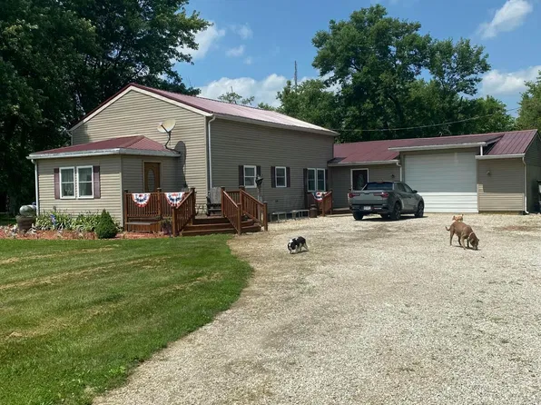 26134 State Route 207, New Holland, OH 43145