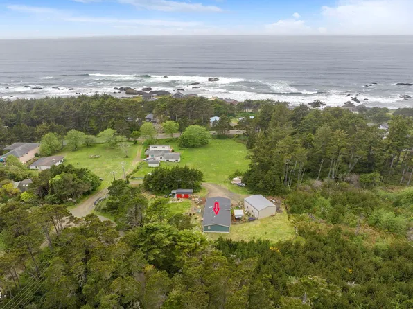 8490 NW Seal Rock St, Seal Rock, OR 97376