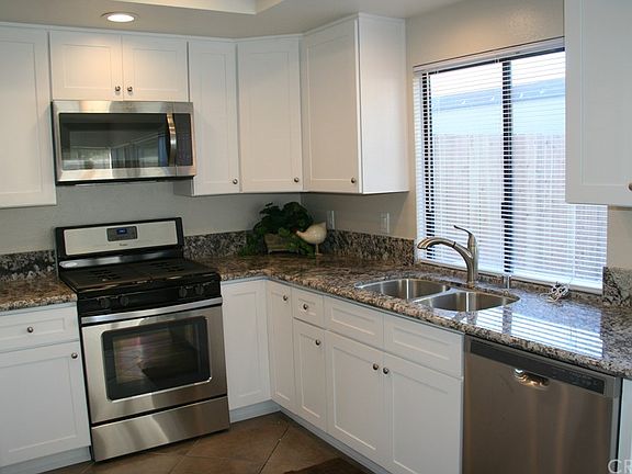 5th image of 9601 Karmont Ave