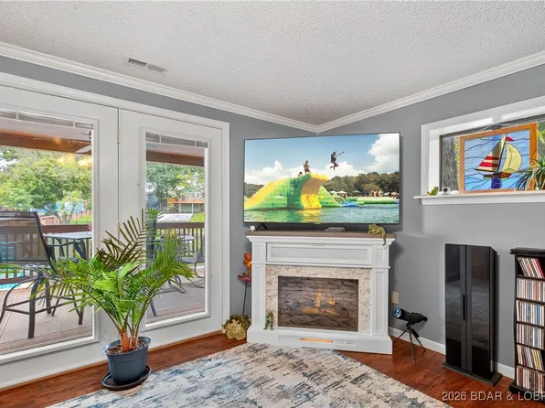 15231 Martingale Rd, Gravois Mills, MO 65037