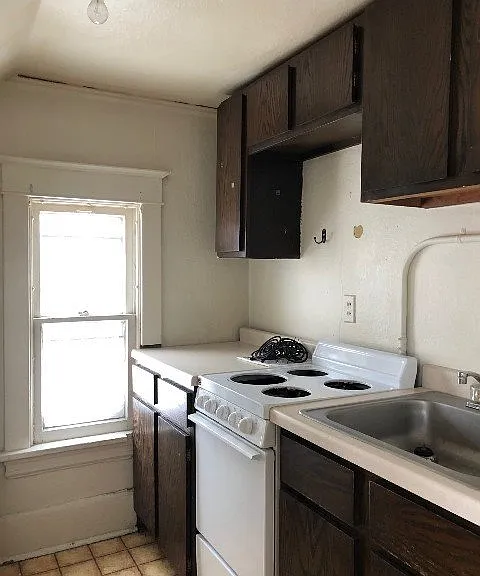 811 2nd Ave S — Photo 5