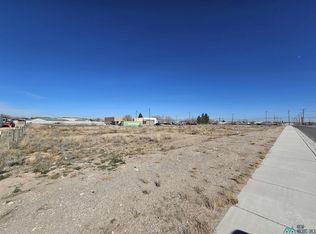 2017 San Jose Blvd, Carlsbad, NM 88220