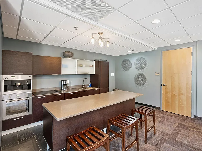 3104 W Lake St #104 — Photo 29