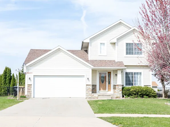 120 SE Westgate Dr, Waukee, IA 50263