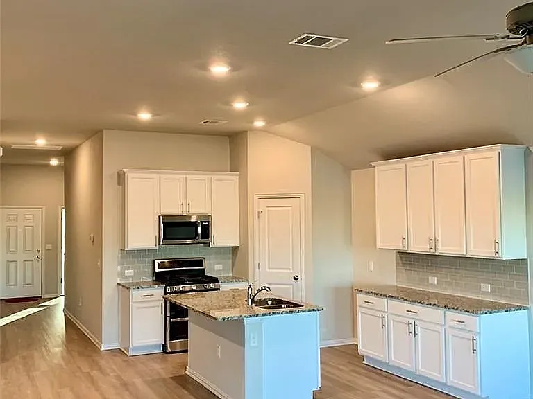 17320 Crowndale Dr — Photo 16