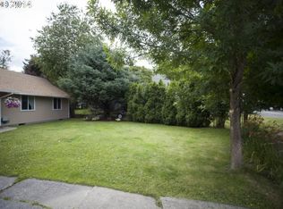 1574 NE Village Squire Ct, Gresham, OR 97030