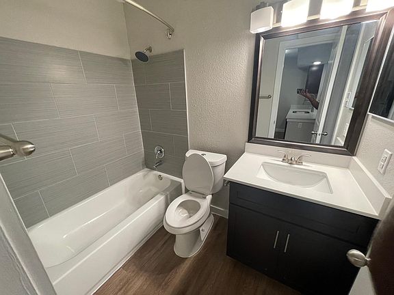 5th image of 733 Bugg Ln