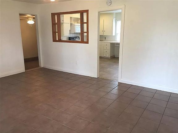 2nd image of 1809 Matador St