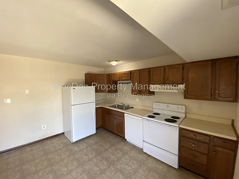 5145 Cottonwood Ct — Photo 10