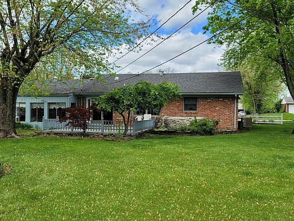 3rd image of 3074 Woodhaven Dr