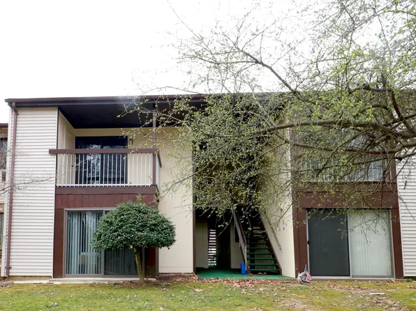 92 Arrowood Road #K, Manalapan, NJ 07726