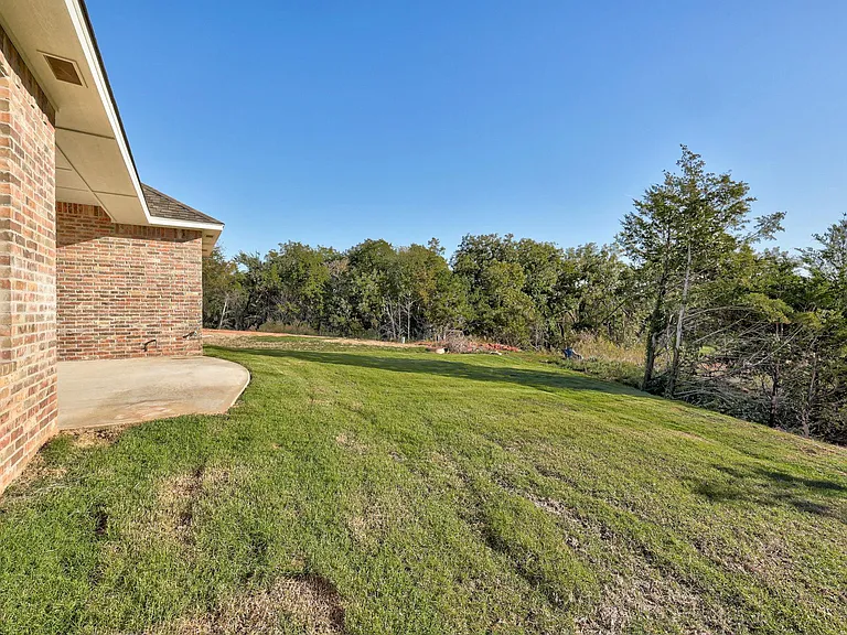 1811 Hollow Crest Ct — Photo 48