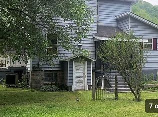 2369 Miracle Mountain Rd, Elbert, WV 24830