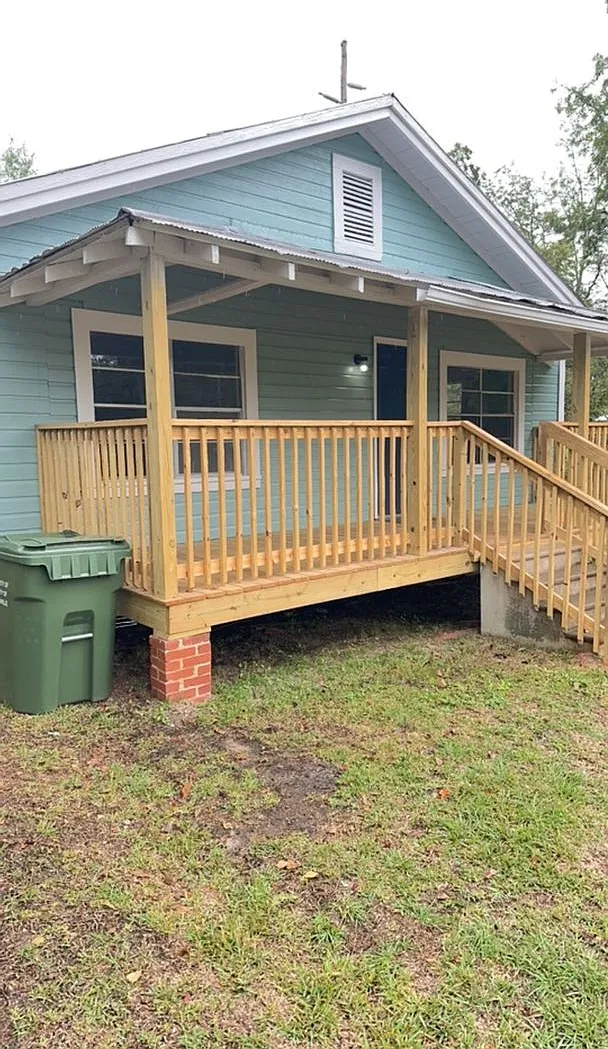 121 Whitaker St., Greenville — Photo 1