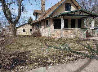 916 Denver St, Waterloo, IA 50702