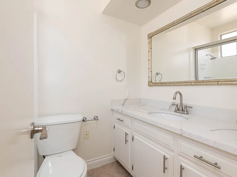 11757 Kiowa Ave #7 — Photo 15