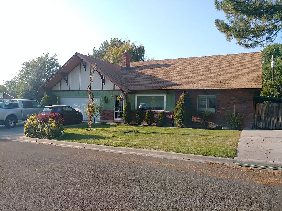 1st image of 1715 Dora Dr S