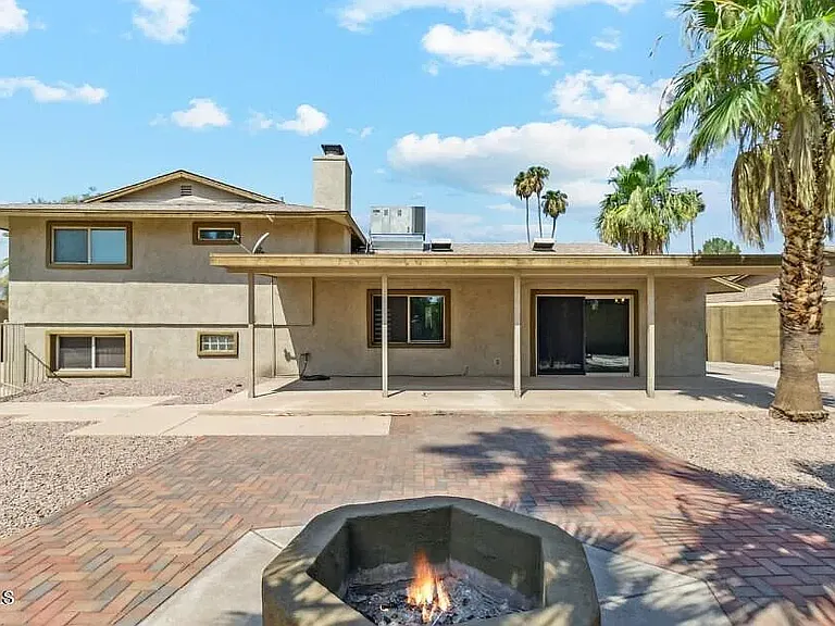1737 E Manhatton Dr — Photo 3