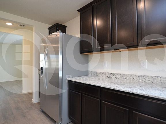 5th image of 1533 E Demain Dr