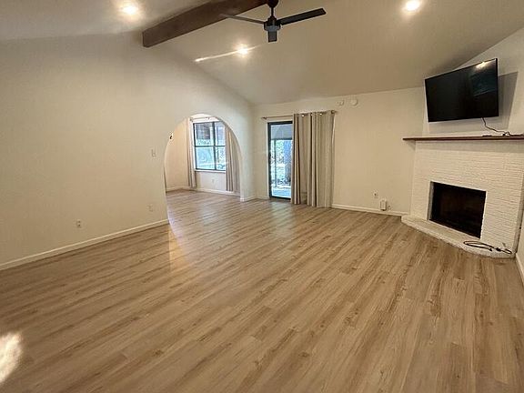 3rd image of 111 Homestead