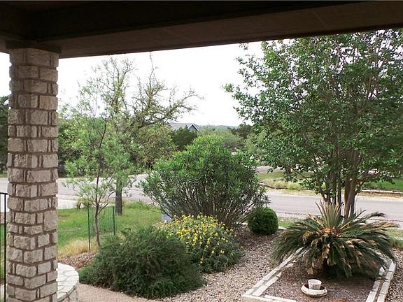4th image of 108 Crazy Cross Dr