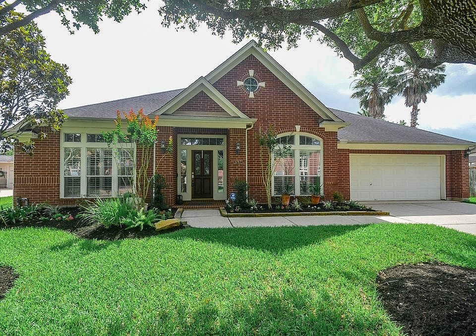 1st image of 1747 Lake Charlotte Ln