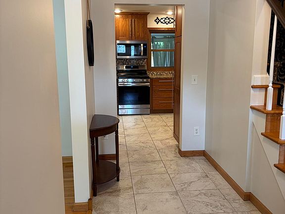 4th image of 921 Par 4 Cir