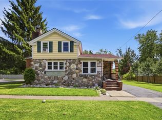 505 4th St, Liverpool, NY 13088