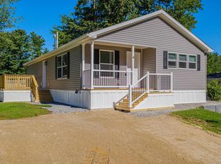 4 Lilac Dr, Rochester, NH 03868