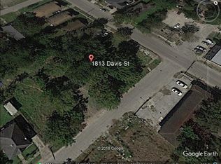 1813 Davis St, Houston, TX 77026