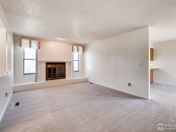 4th image of 56 Scott Dr S