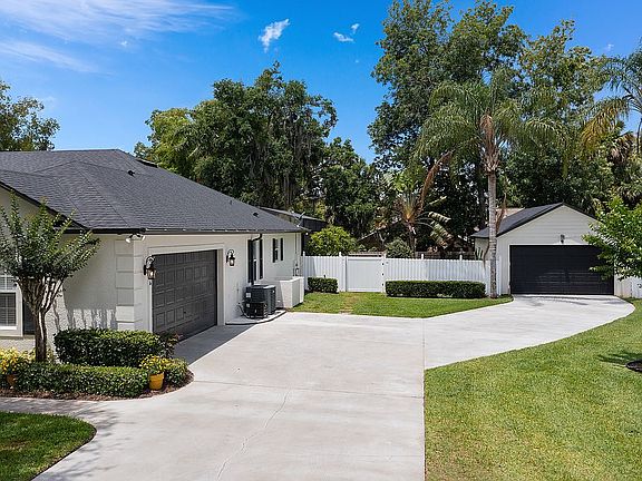 2nd image of 1316 Vic Kay Ct
