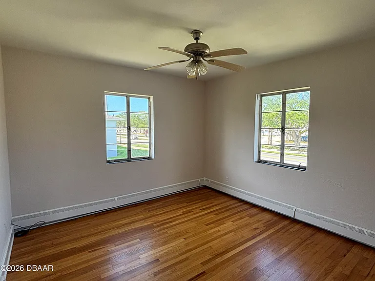500 S Beach St #B3 — Photo 9