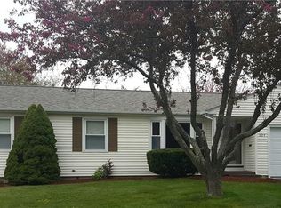 604 Walnut Hill Rd, Woonsocket, RI 02895