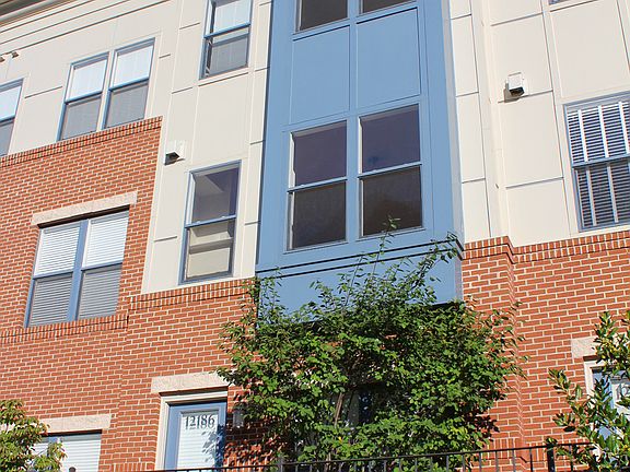 2nd image of 12186 Waveland St