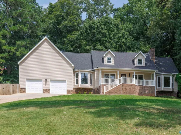 366 Sumner Dr, Scottsboro, AL 35769
