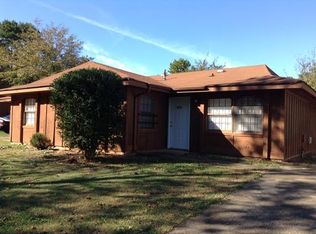 820 Vincent Dr, Athens, GA 30607