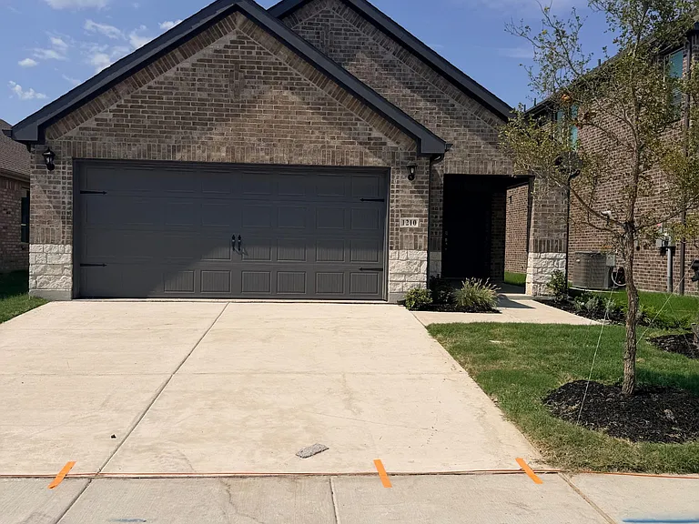 1210 Crookpost Dr — Photo 10