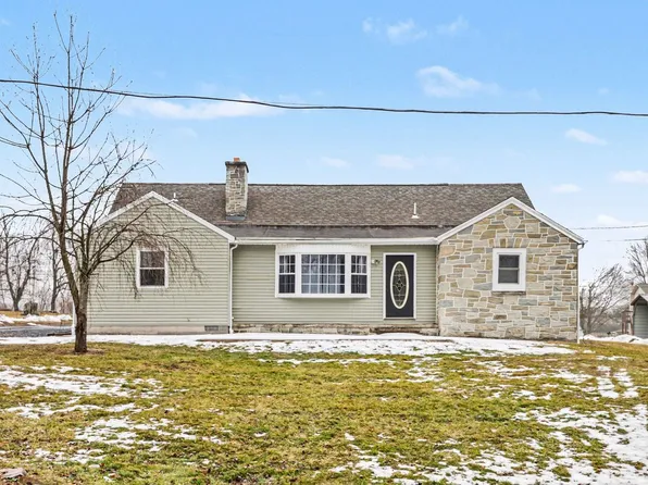 5885 Avis Ln, Harrisburg, PA 17112