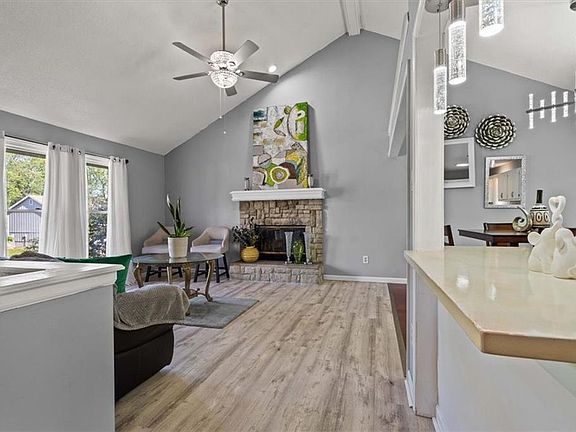 3rd image of 8105 N Everton Ave
