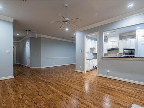 4th image of 5835 Val Verde St