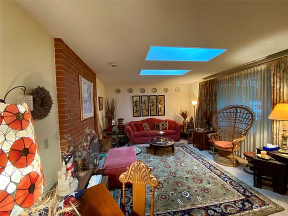4th image of 3819 70th Avenue NW
