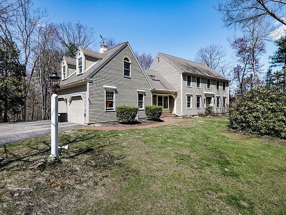 3rd image of 31 Boxwood Road