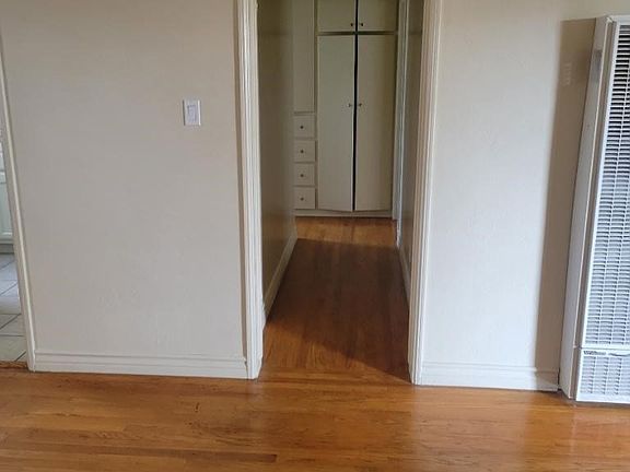4th image of 341 Molino Ave