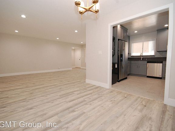 3rd image of 439 S Oakhurst Dr #2