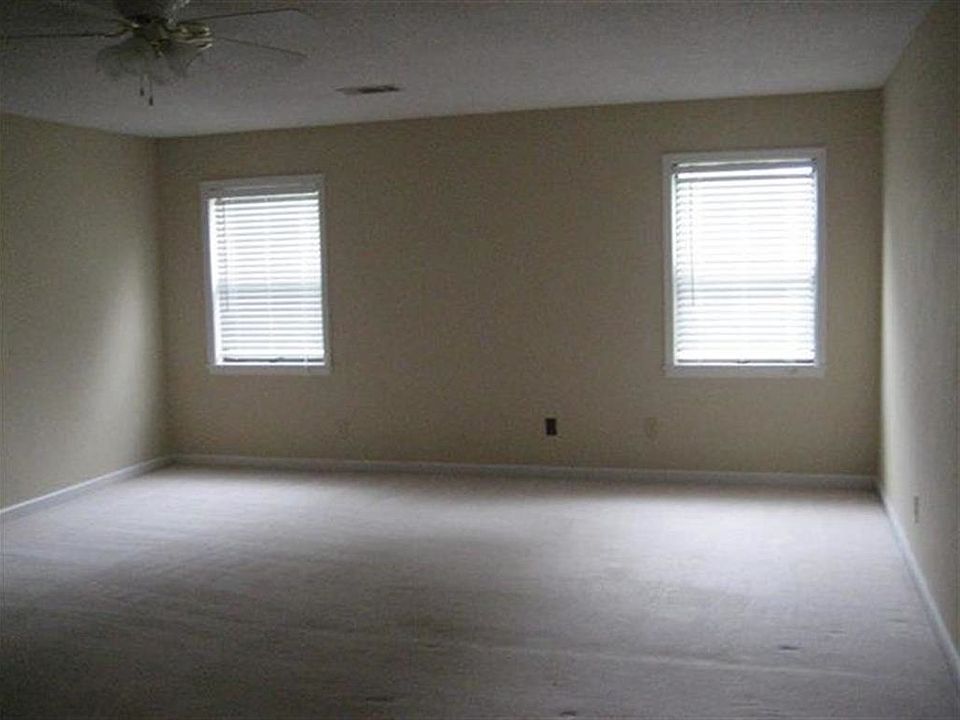 1st image of 211 Barecky Dr