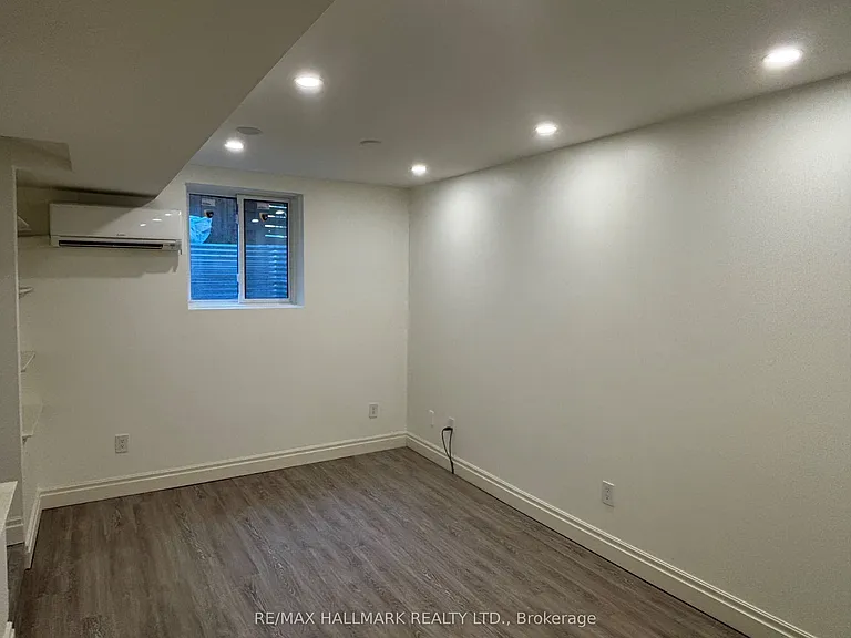 3 Whitewood Rd #LOWER — Photo 6