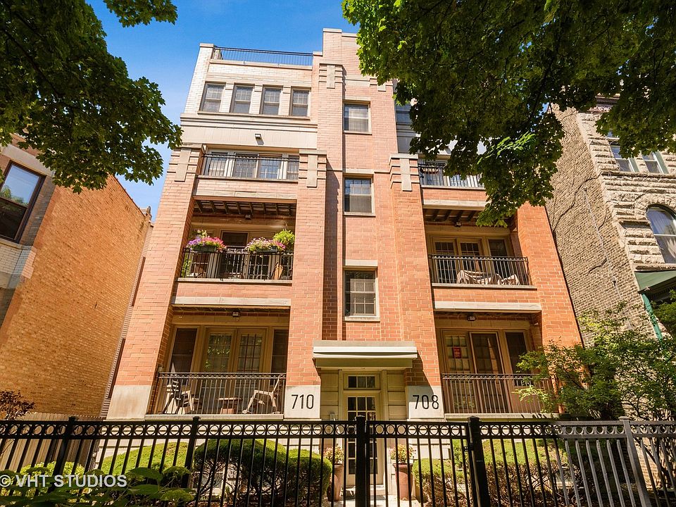 1st image of 710 W Aldine Ave #301