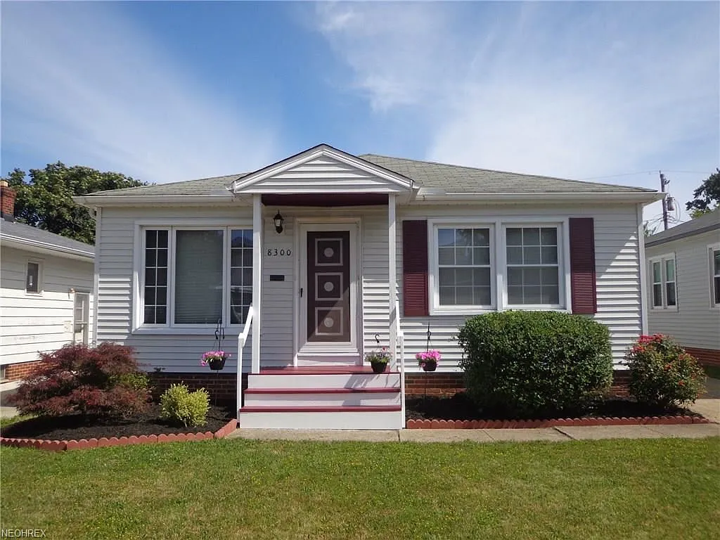 8300 Wainstead Dr photo 1