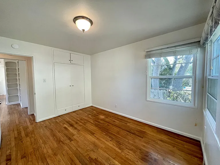 934 Fountain Ave — Photo 14